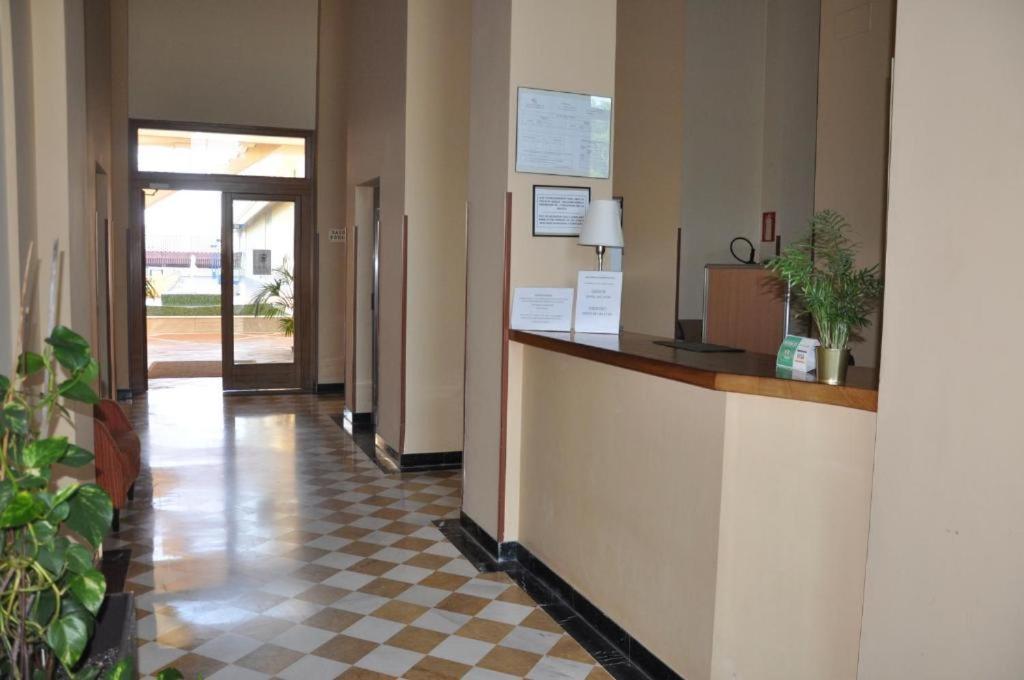 Apartamento De Lux Sevilla Este Exterior photo
